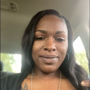 Meet your Posher, Jocelyn